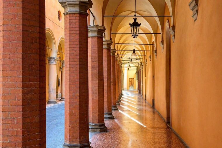 Bologna Music & Food Tour: Culture, Wine and Local Tastings