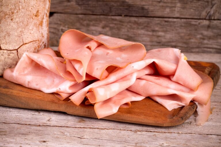 Mortadella Bologna PGI: History, Production and Authentic Taste